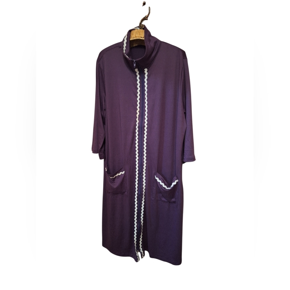 Full Zip Midi Length Purple & White Robe Ladies Large Pockets Comfy